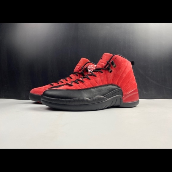 Air Jordan Retro 12 - Picture 1 of 3